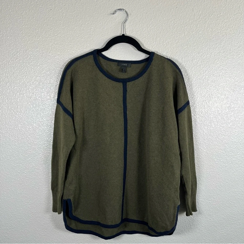 J. Crew 100% Wool Olive Crewneck Sweater‎ with Navy Contrast Trim Women’s Small